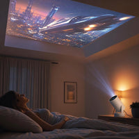 Viendo una pelicula proyectada en el techo desde la cama